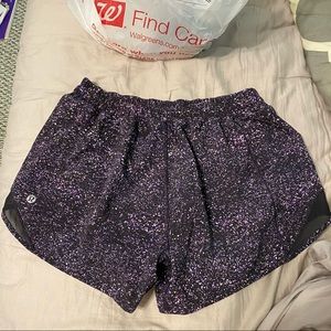 Lululemon shorts hotty hot 4in